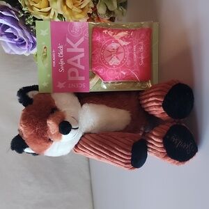 Scentsy Buddy Fern The Fox Plush Stuffed with New Surfer Chick Scent Pak.